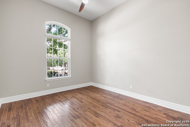 Listing photo id 22 for 210 Village Dr