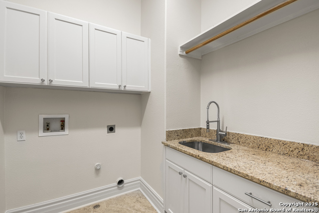 Listing photo id 28 for 210 Village Dr