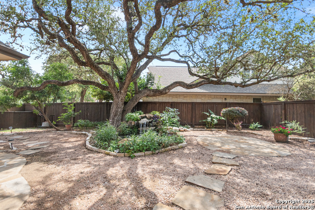 Listing photo id 31 for 210 Village Dr