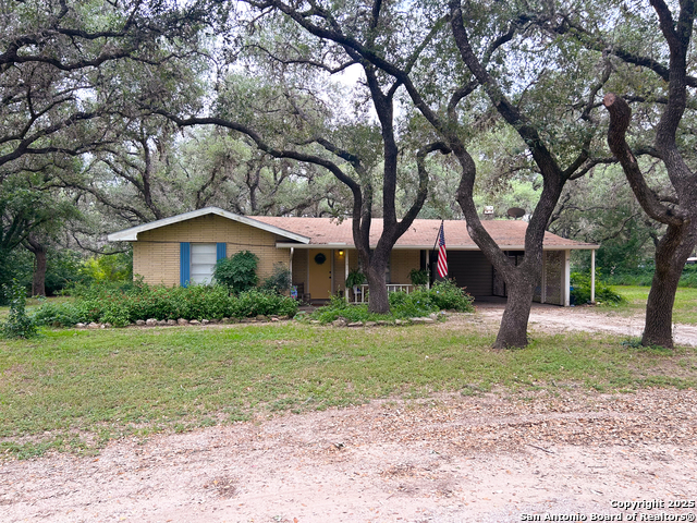 Details for 214 Oak Hill, Beeville, TX 78102