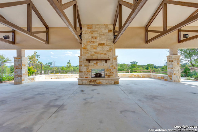 Image 19 of 20 For 12830 Cedarcreek Trl