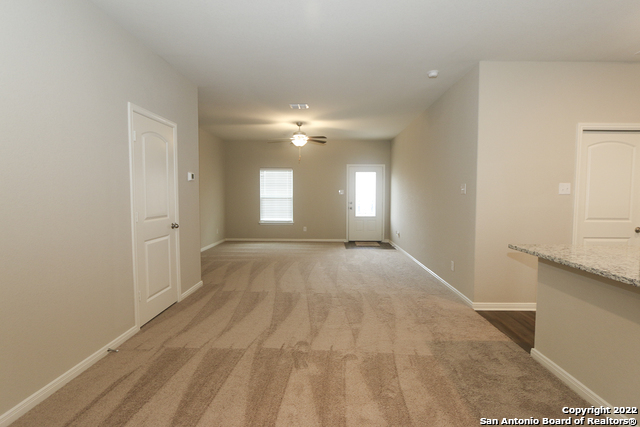 Image 4 of 20 For 12830 Cedarcreek Trl