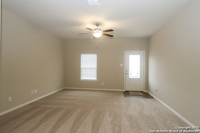 Image 5 of 20 For 12830 Cedarcreek Trl