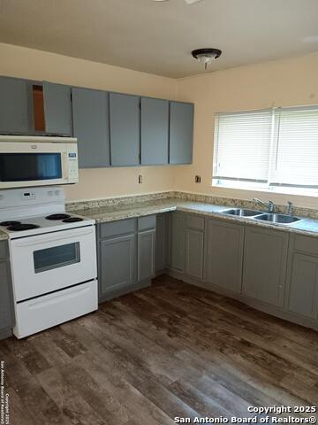 Listing photo id 0 for 4830 Borchers