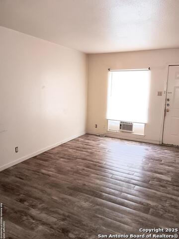 Listing photo id 1 for 4830 Borchers