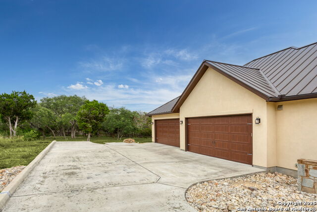 Image 28 of 31 For 5716 Dry Comal