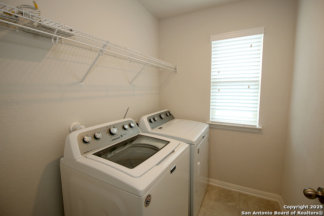 Image 14 of 18 For 2422 Castello Way