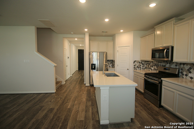 Image 2 of 18 For 2422 Castello Way