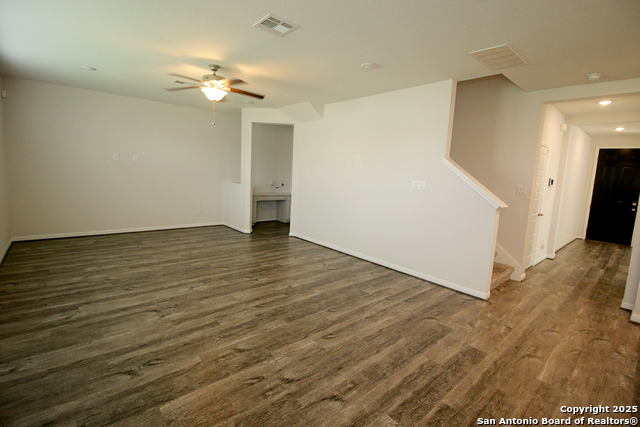 Image 5 of 18 For 2422 Castello Way
