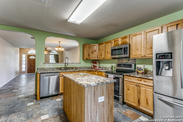 Image 11 of 25 For 8227 Maloy Manor