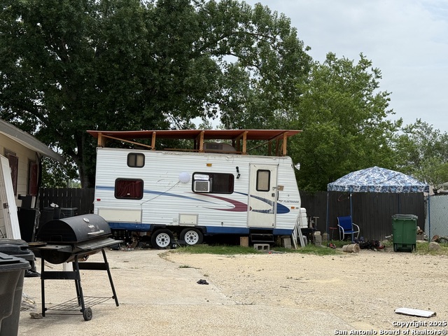 Listing photo id 24 for 9718 Caney Creek
