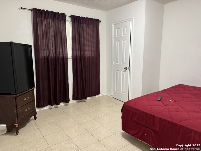 Listing photo id 6 for 9718 Caney Creek