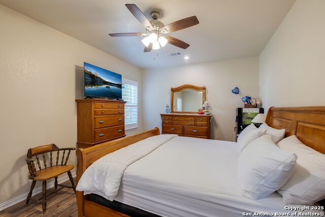 Image 15 of 31 For 246 Felisa Street
