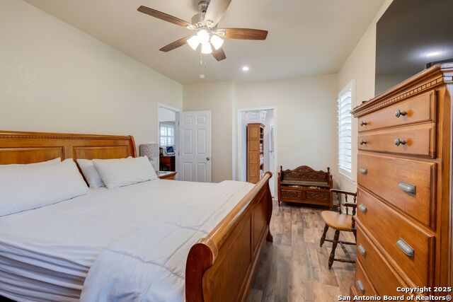 Image 17 of 31 For 246 Felisa Street