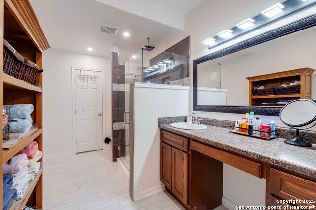 Image 18 of 31 For 246 Felisa Street