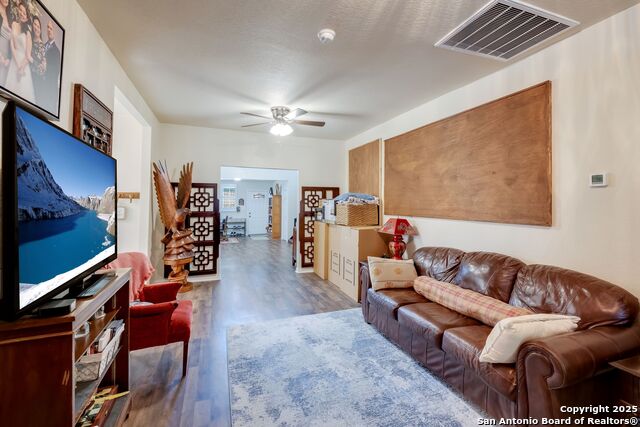 Image 5 of 31 For 246 Felisa Street