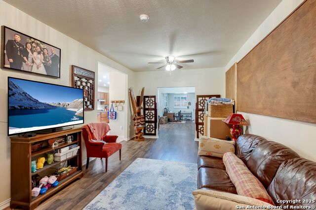 Image 6 of 31 For 246 Felisa Street