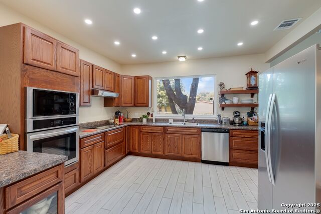 Image 8 of 31 For 246 Felisa Street