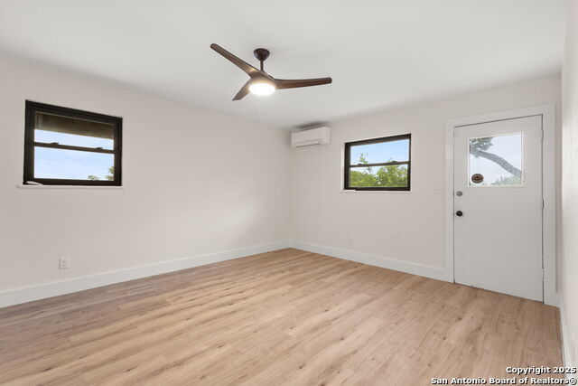 Image 40 of 56 For 835 Fredericksburg