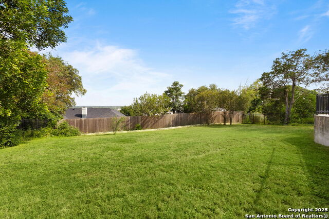 Image 48 of 56 For 835 Fredericksburg