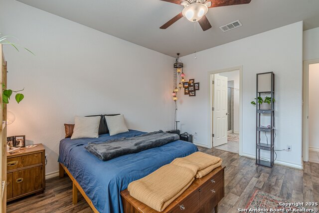 Image 10 of 30 For 124 Mary Max Circle