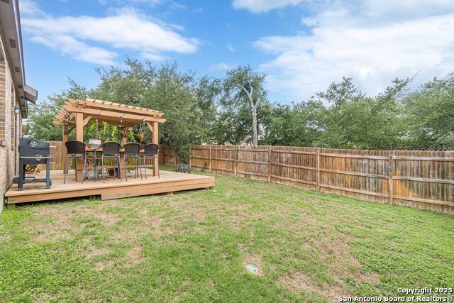 Image 23 of 30 For 124 Mary Max Circle