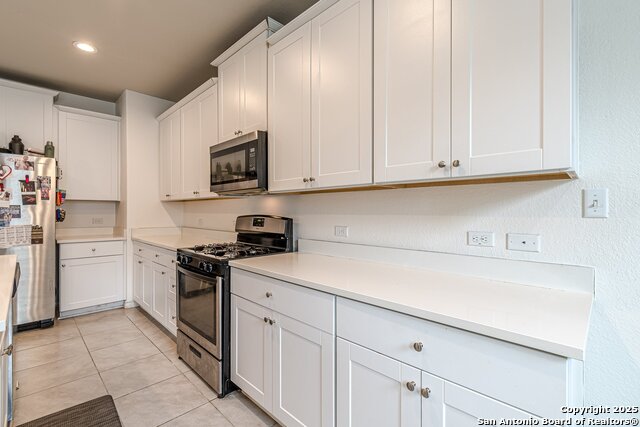 Image 6 of 30 For 124 Mary Max Circle