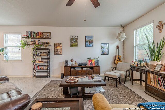 Image 8 of 30 For 124 Mary Max Circle