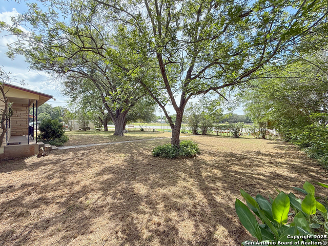 Image 22 of 28 For 15430 Main S