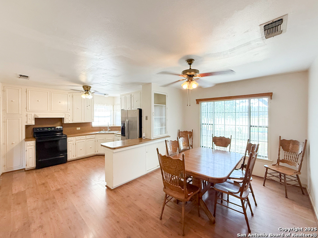 Image 5 of 28 For 15430 Main S