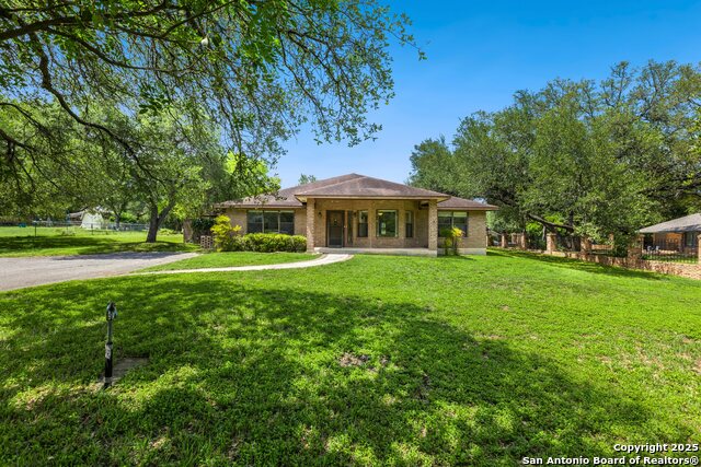 Details for 1836 Wayside, Seguin, TX 78155
