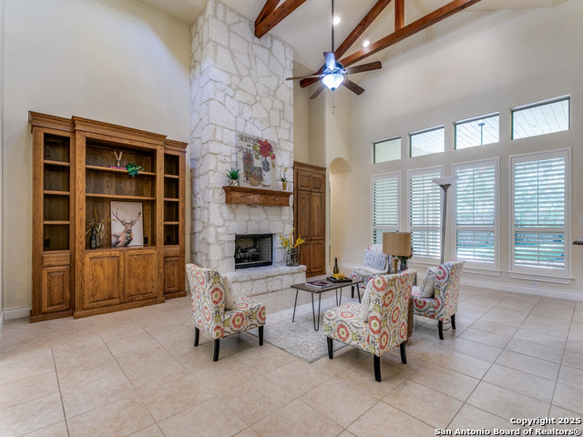 Image 4 of 26 For 25347 Estancia Circle