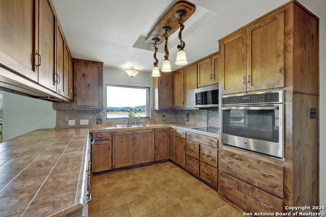 Image 10 of 70 For 642 Lakebreeze