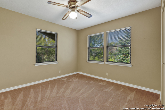 Image 18 of 70 For 642 Lakebreeze