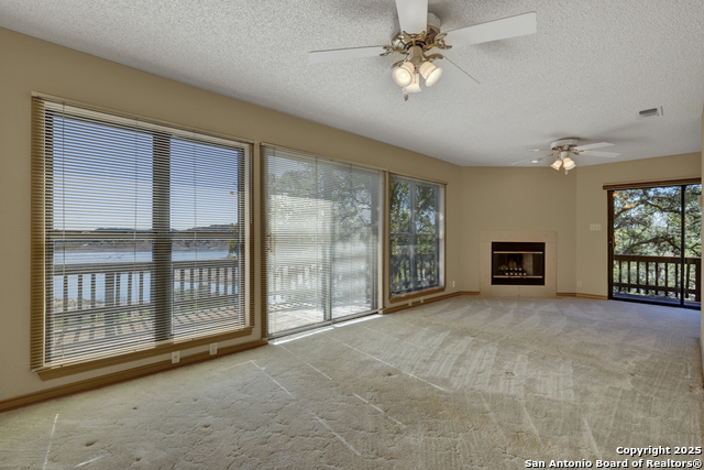 Image 21 of 70 For 642 Lakebreeze