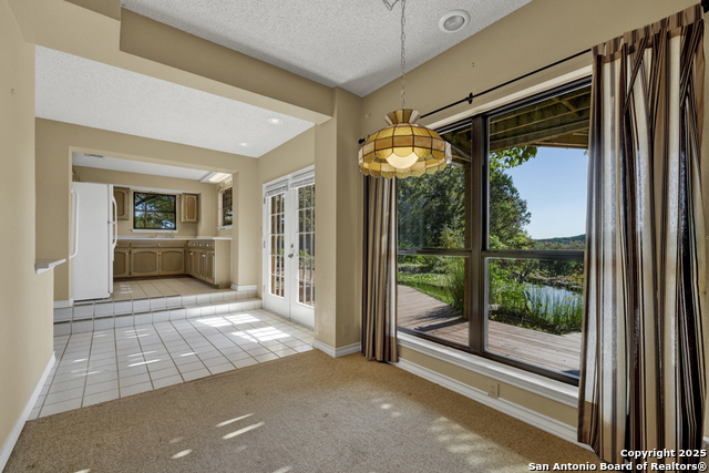 Image 33 of 70 For 642 Lakebreeze