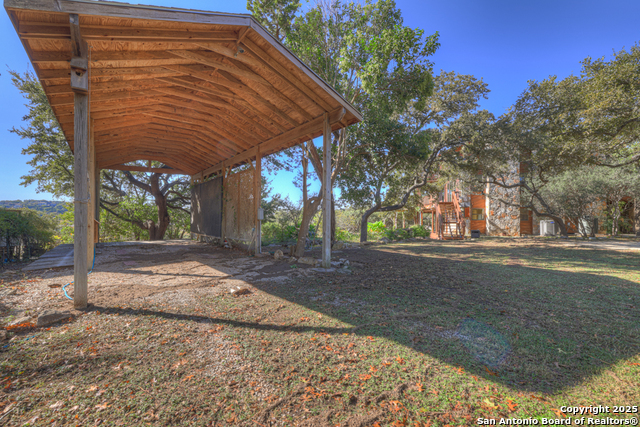 Image 6 of 70 For 642 Lakebreeze