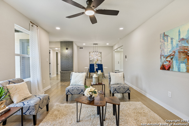 Image 6 of 26 For 207 Northaven