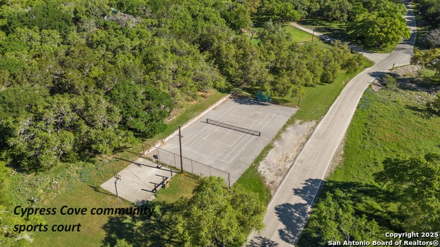 Image 45 of 49 For 890 Live Oak
