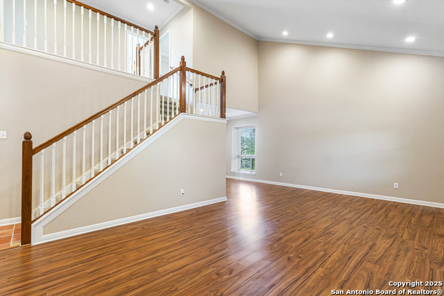 Image 6 of 49 For 890 Live Oak