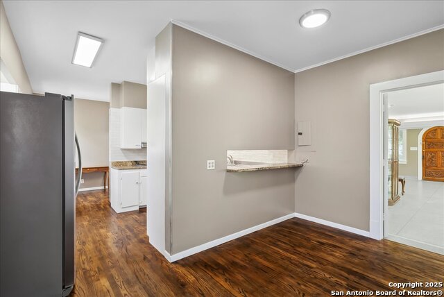 Image 13 of 48 For 1309 N. Adams St.