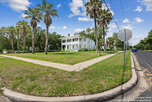 Image 36 of 48 For 1309 N. Adams St.