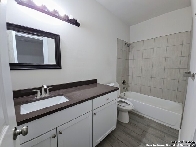 Image 13 of 19 For 752 San Manuel S
