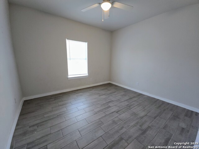 Image 15 of 19 For 752 San Manuel S