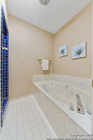 Image 23 of 34 For 8735 Paseo Oaks