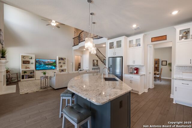 Listing photo id 17 for 215 Madrone