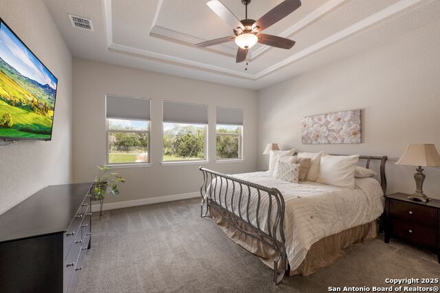 Listing photo id 22 for 215 Madrone