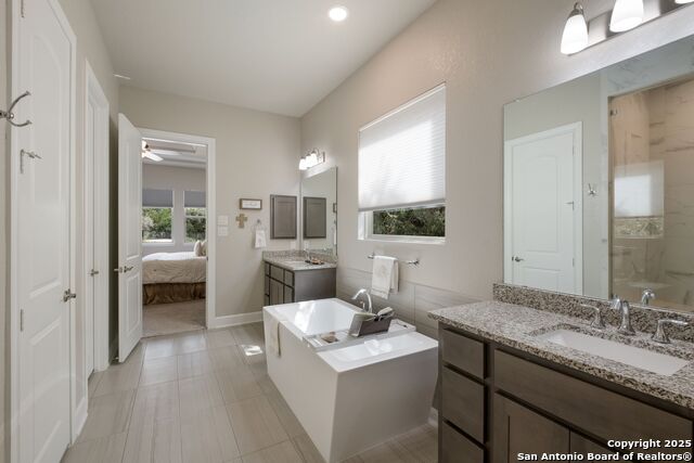 Listing photo id 24 for 215 Madrone