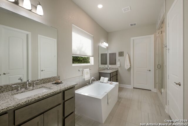 Listing photo id 25 for 215 Madrone