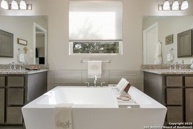 Listing photo id 26 for 215 Madrone